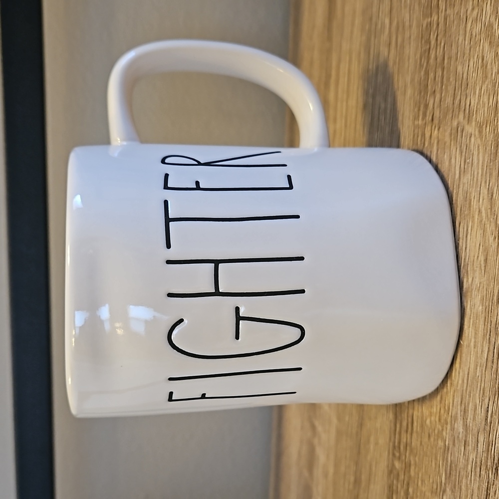 🌬️NWOT Rae Dunn Fighter Mug in White